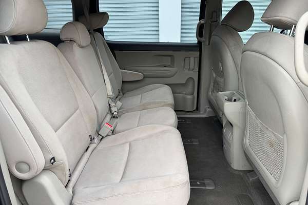 2015 Kia Carnival S YP