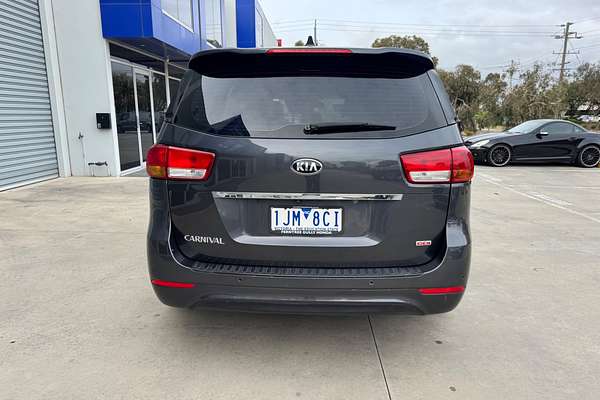 2015 Kia Carnival S YP