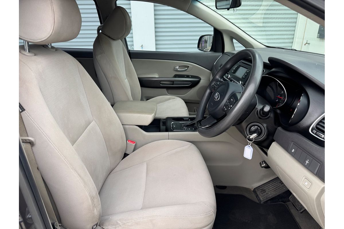 2015 Kia Carnival S YP