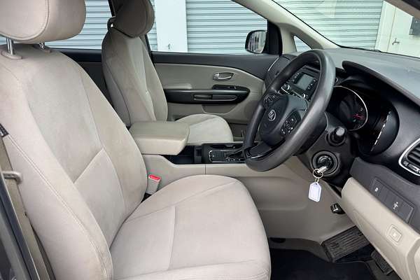 2015 Kia Carnival S YP