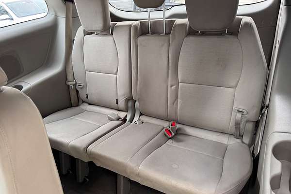 2015 Kia Carnival S YP