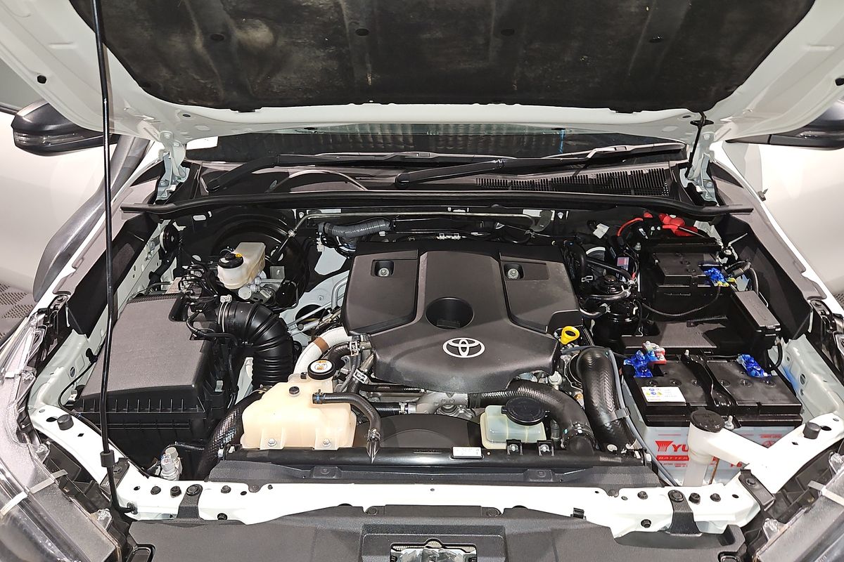 2021 Toyota Hilux SR GUN126R 4X4