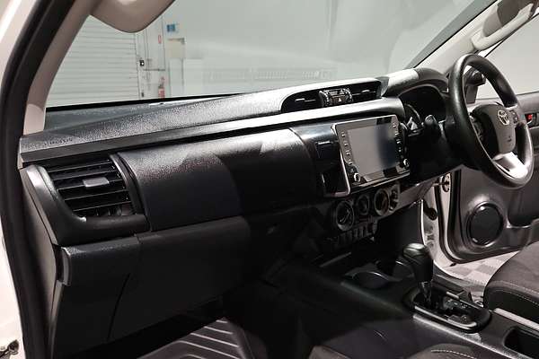 2021 Toyota Hilux SR GUN126R 4X4