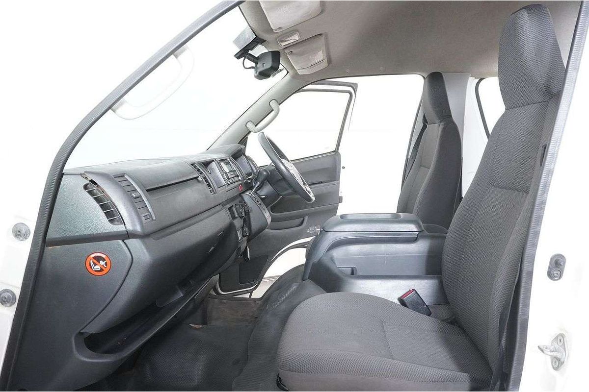 2016 Toyota Hiace Commuter KDH223R