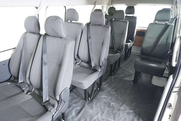 2016 Toyota Hiace Commuter KDH223R
