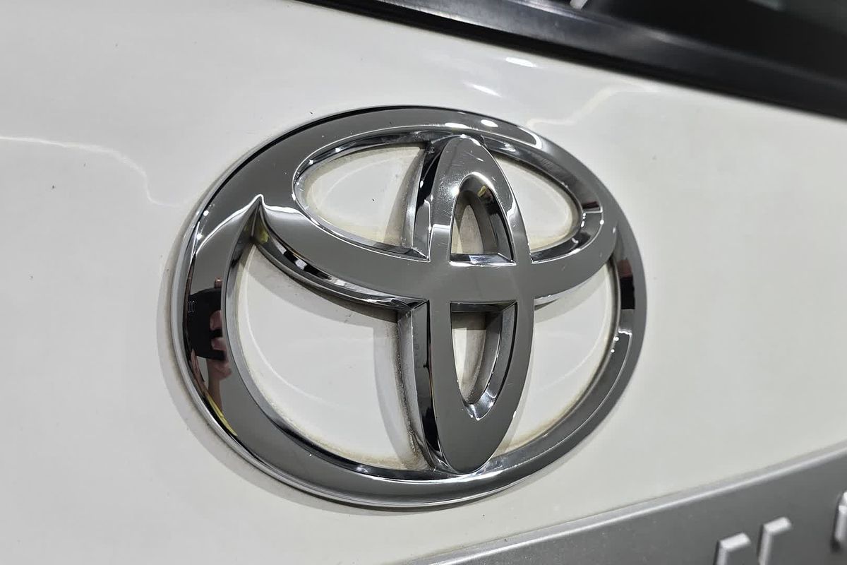 2018 Toyota Fortuner GX GUN156R