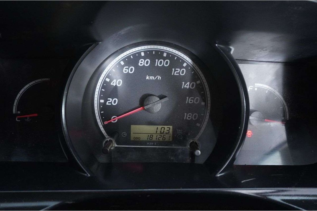 2012 Toyota Hiace Commuter KDH223R