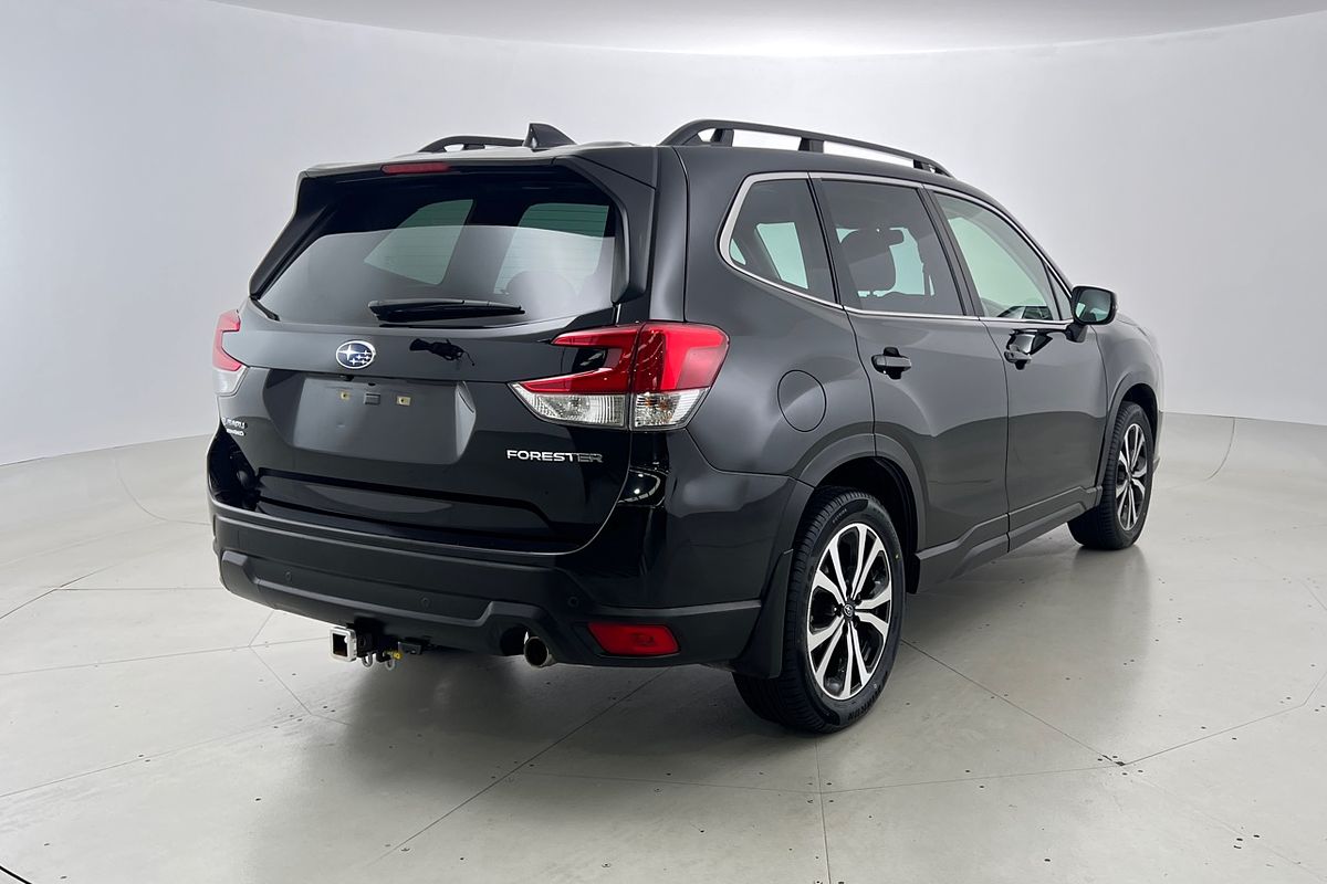 2022 Subaru Forester 2.5i Premium S5