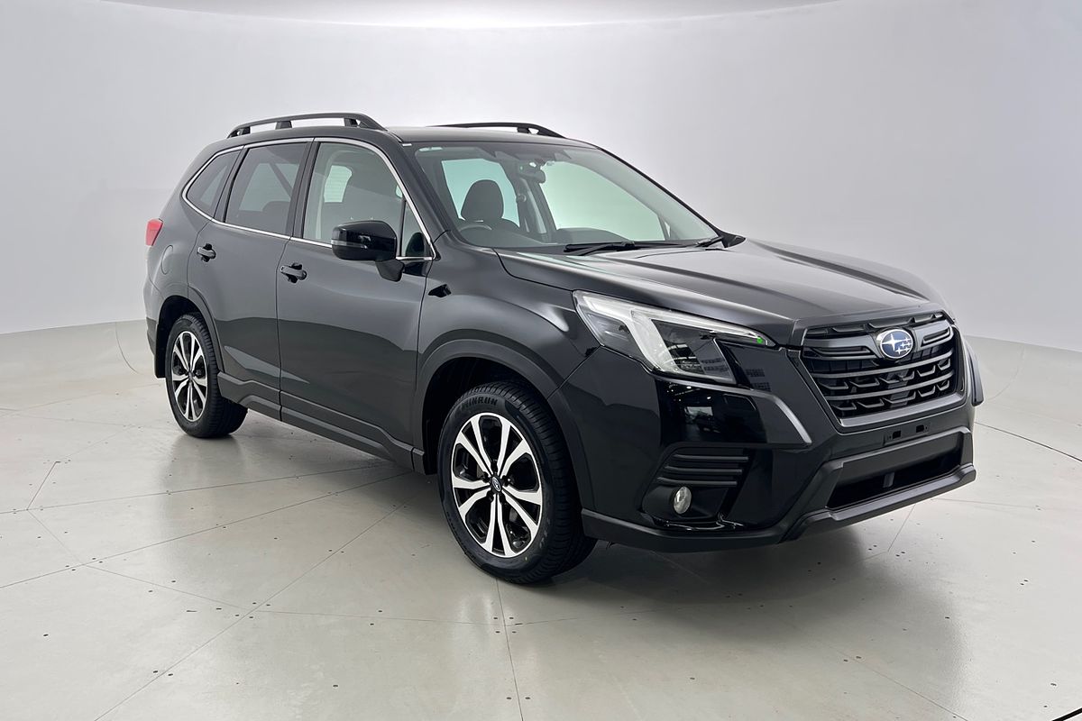 2022 Subaru Forester 2.5i Premium S5