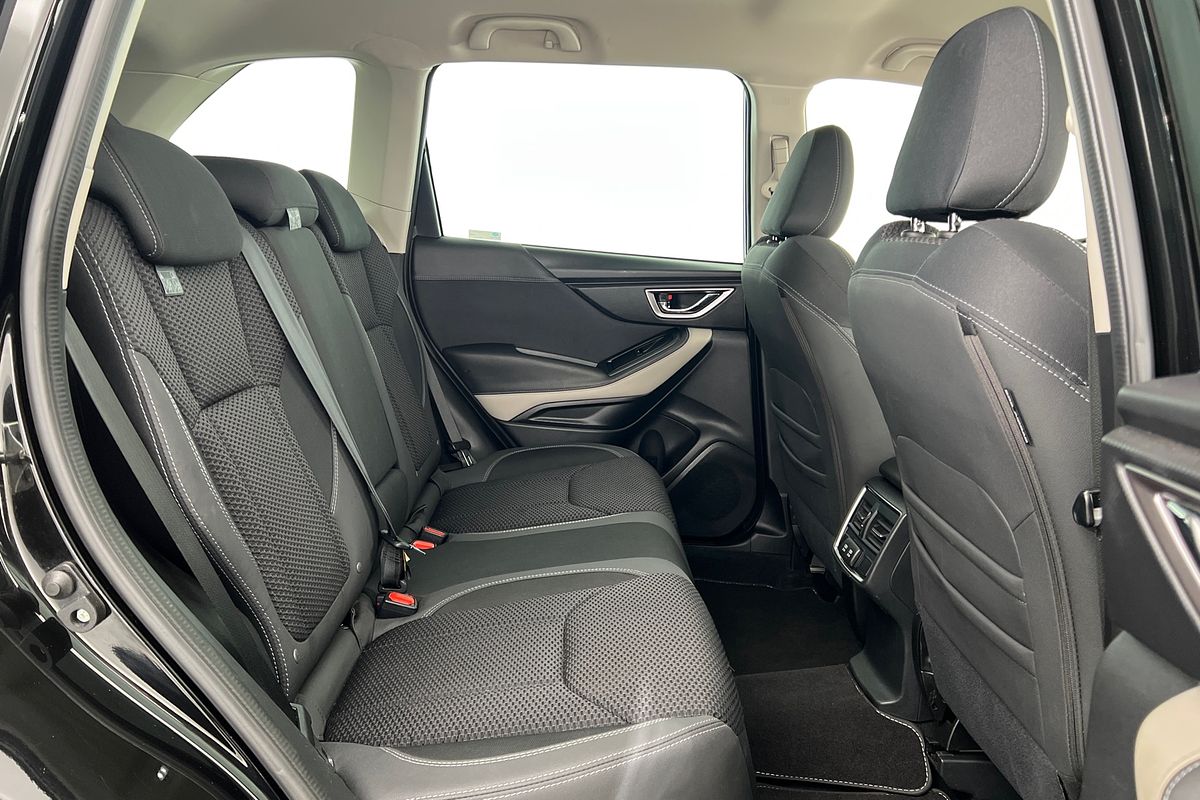 2022 Subaru Forester 2.5i Premium S5