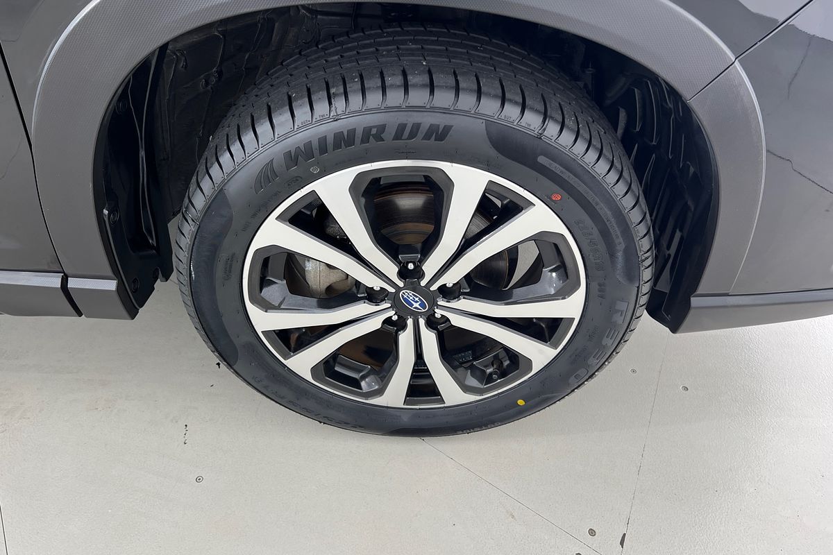 2022 Subaru Forester 2.5i Premium S5