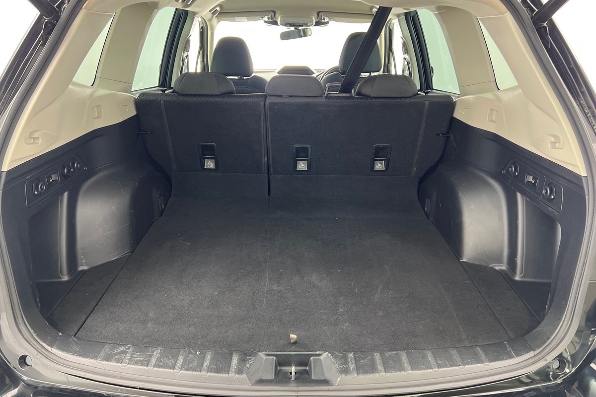 2022 Subaru Forester 2.5i Premium S5
