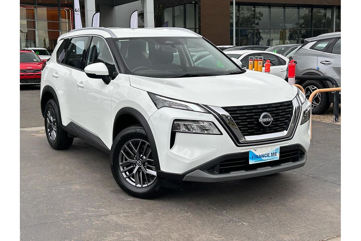 2024 Nissan X-TRAIL ST T33