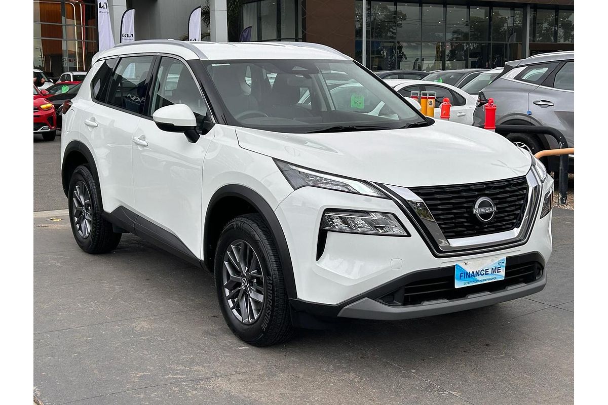 2024 Nissan X-TRAIL ST T33