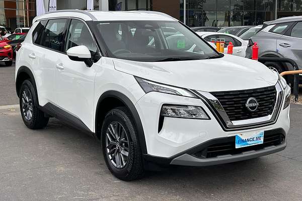 2024 Nissan X-TRAIL ST T33