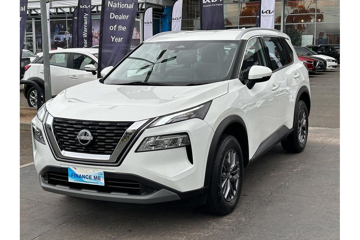 2024 Nissan X-TRAIL ST T33