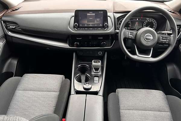 2024 Nissan X-TRAIL ST T33