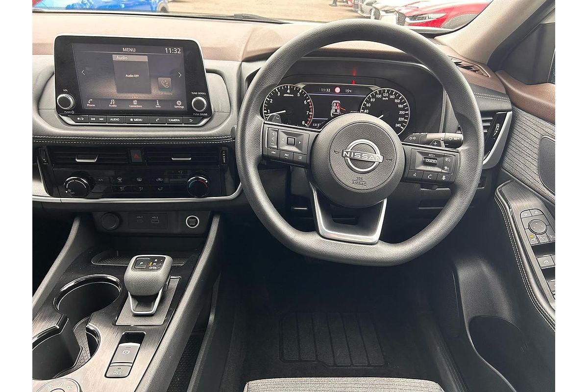 2024 Nissan X-TRAIL ST T33
