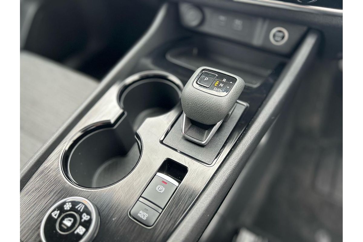2024 Nissan X-TRAIL ST T33