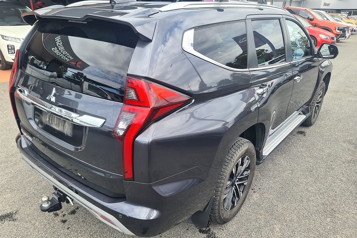 2022 Mitsubishi Pajero Sport GLS QF