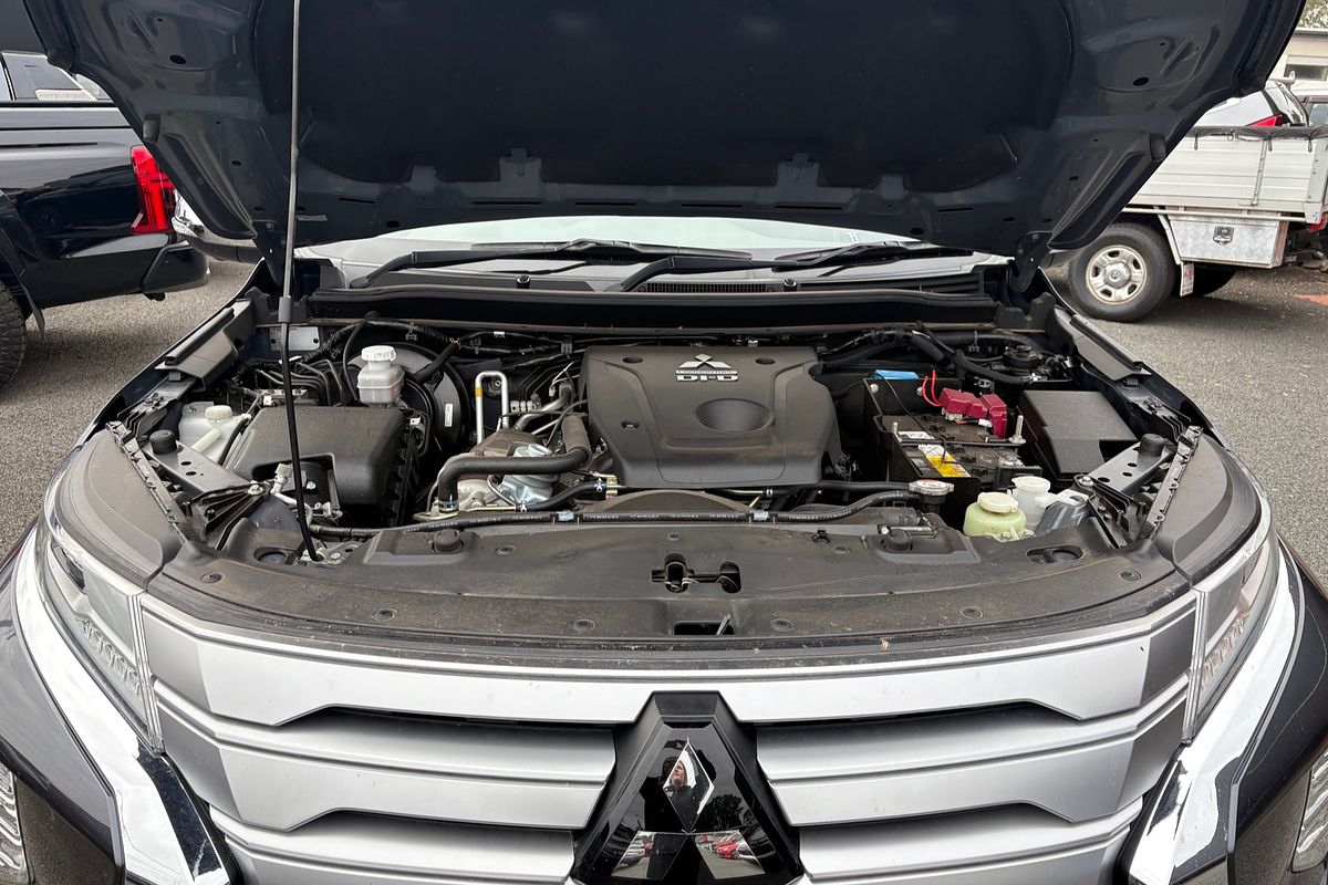 2022 Mitsubishi Pajero Sport GLS QF