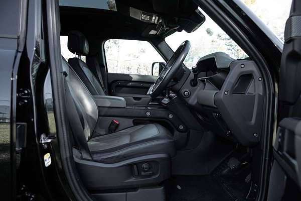 2021 Land Rover Defender 110 D300 X-Dynamic SE L663