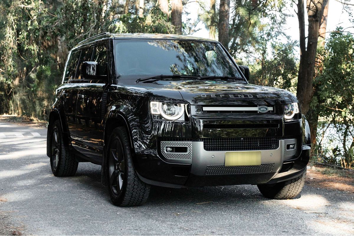 2021 Land Rover Defender 110 D300 X-Dynamic SE L663