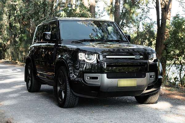 2021 Land Rover Defender 110 D300 X-Dynamic SE L663