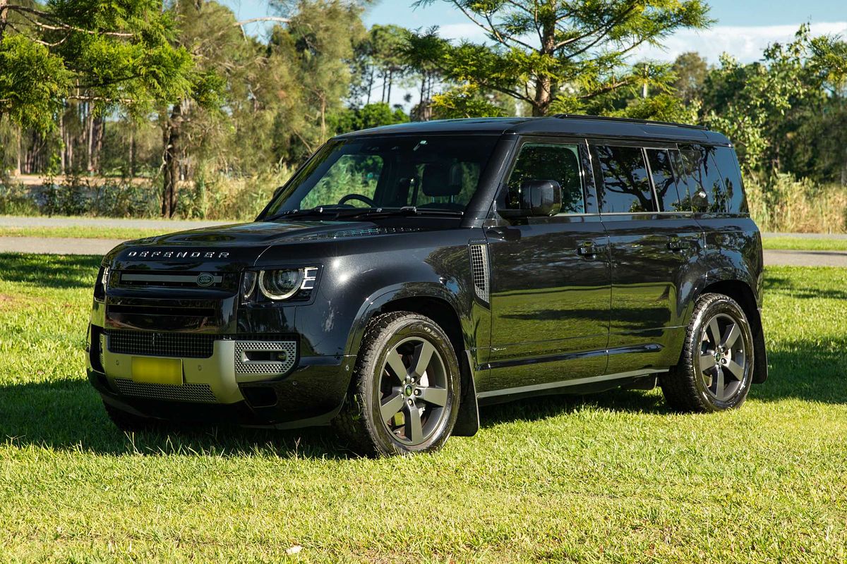 2021 Land Rover Defender 110 D300 X-Dynamic SE L663