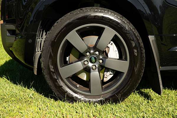 2021 Land Rover Defender 110 D300 X-Dynamic SE L663
