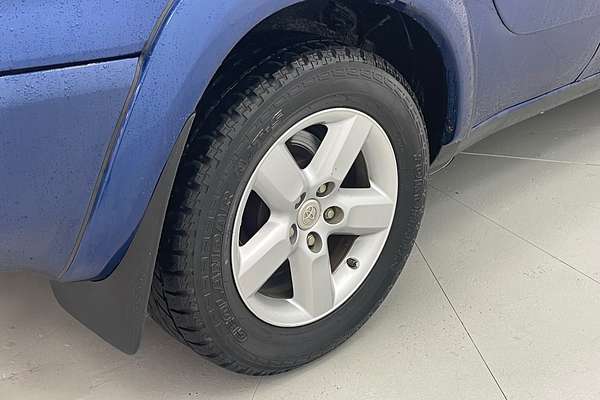 2004 Toyota RAV4 Cruiser ACA23R