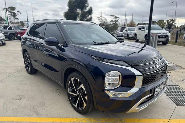 2024 Mitsubishi Outlander Exceed ZM