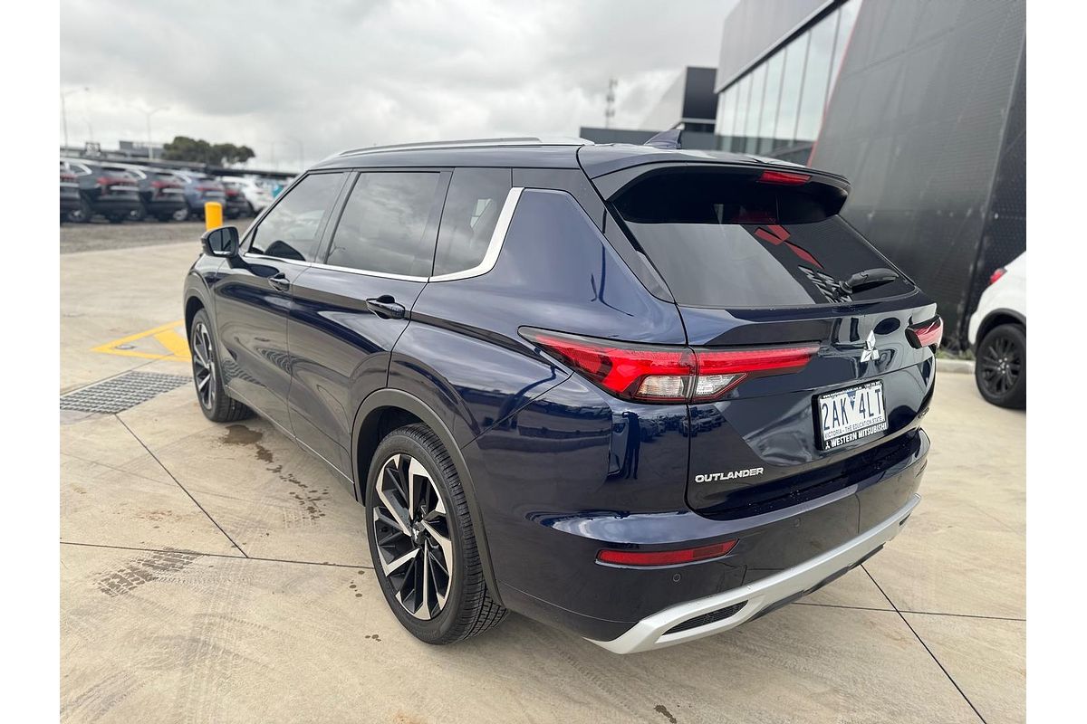 2024 Mitsubishi Outlander Exceed ZM