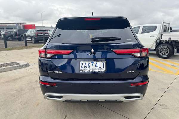 2024 Mitsubishi Outlander Exceed ZM