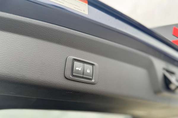 2024 Mitsubishi Outlander Exceed ZM