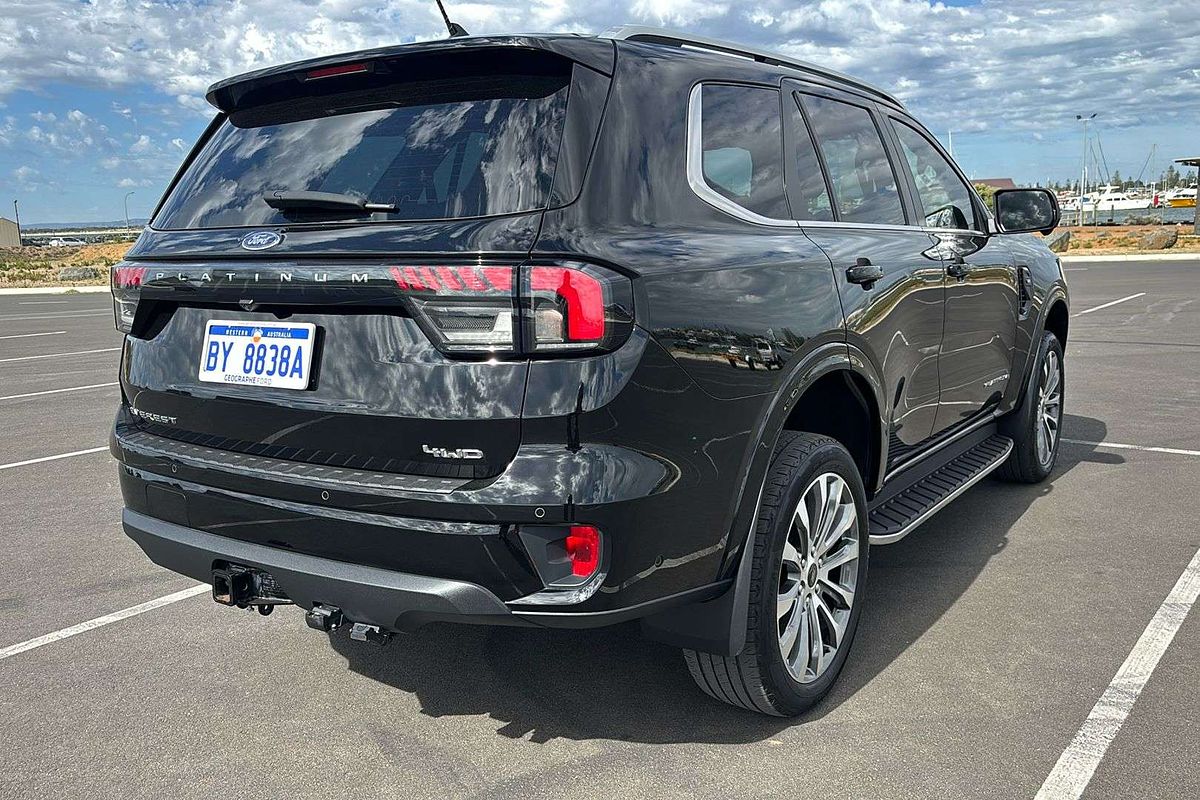 2024 Ford Everest Platinum