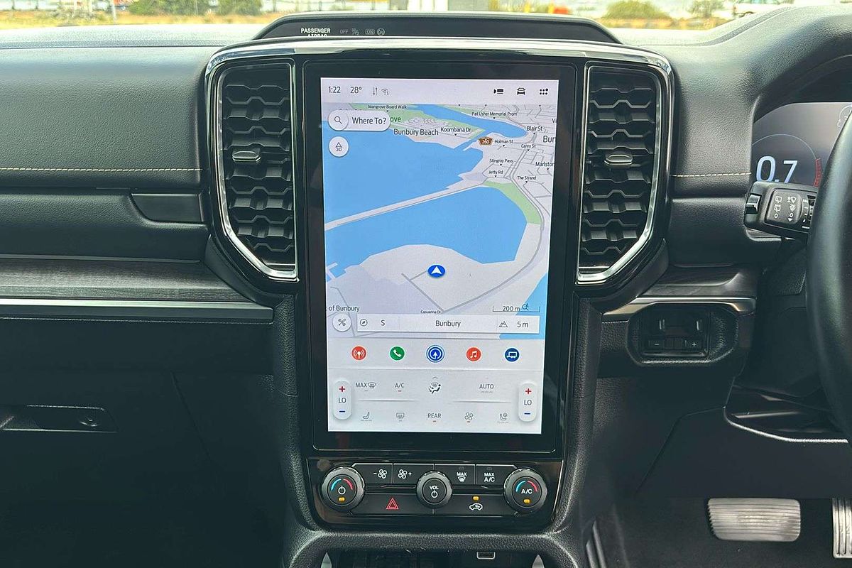 2024 Ford Everest Platinum