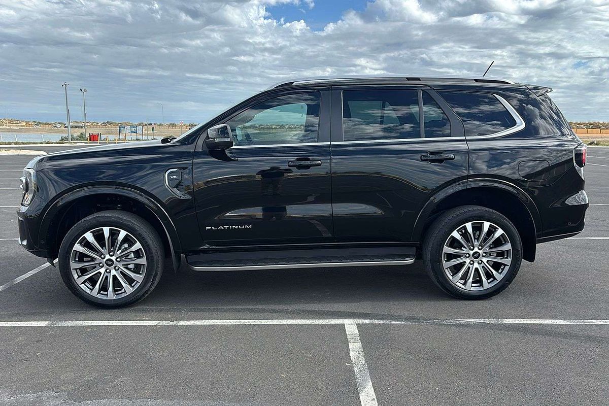 2024 Ford Everest Platinum