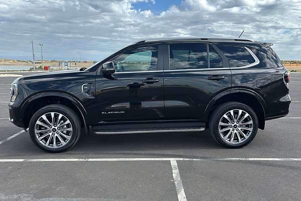 2024 Ford Everest Platinum