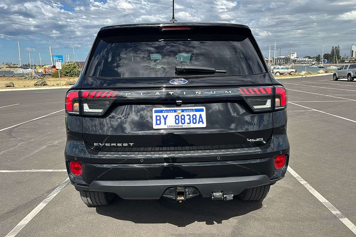 2024 Ford Everest Platinum