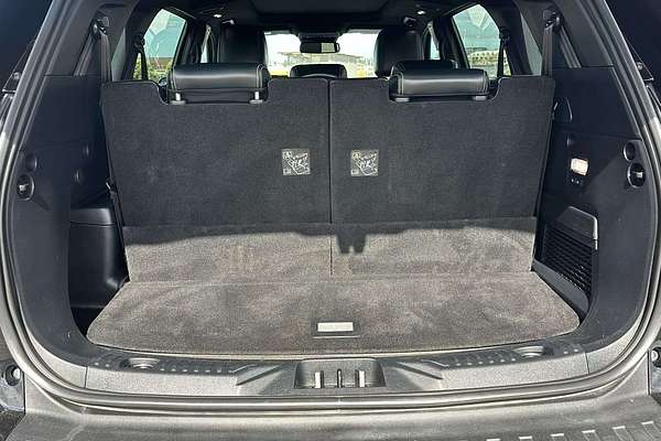 2024 Ford Everest Platinum