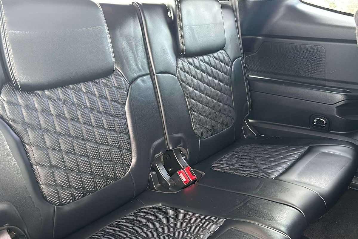 2024 Ford Everest Platinum