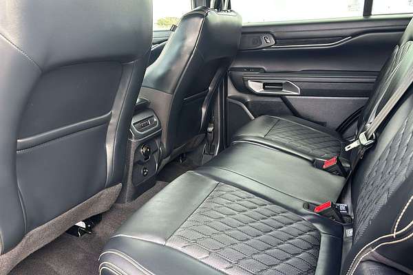 2024 Ford Everest Platinum
