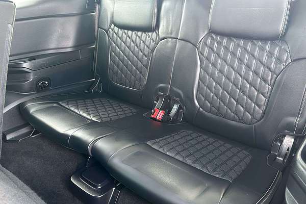 2024 Ford Everest Platinum