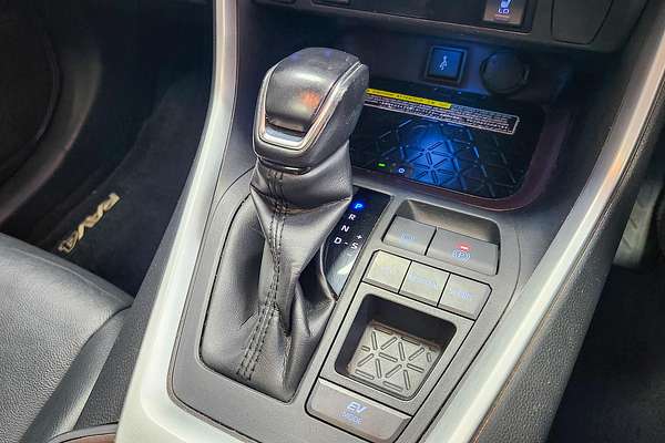 2021 Toyota RAV4 Cruiser AXAH52R