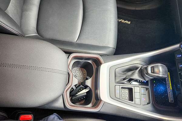 2021 Toyota RAV4 Cruiser AXAH52R