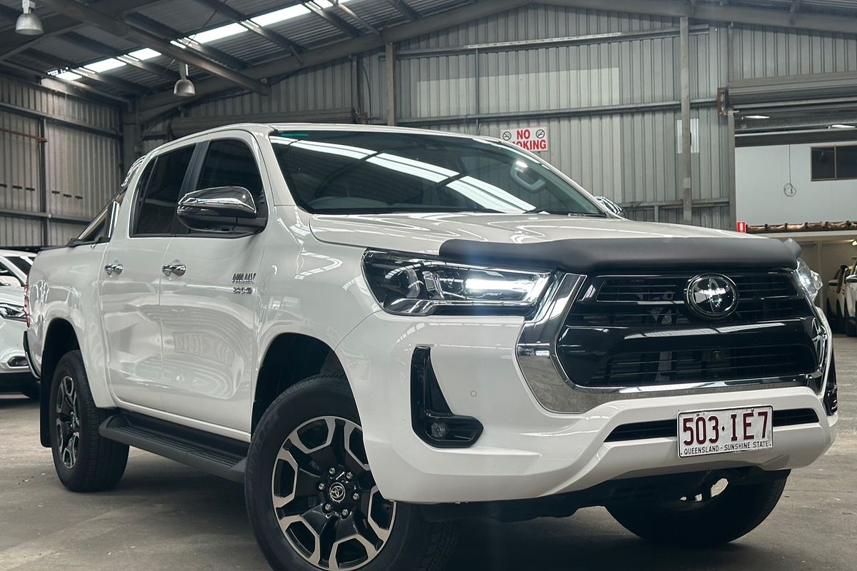 2023 Toyota Hilux SR5 GUN126R