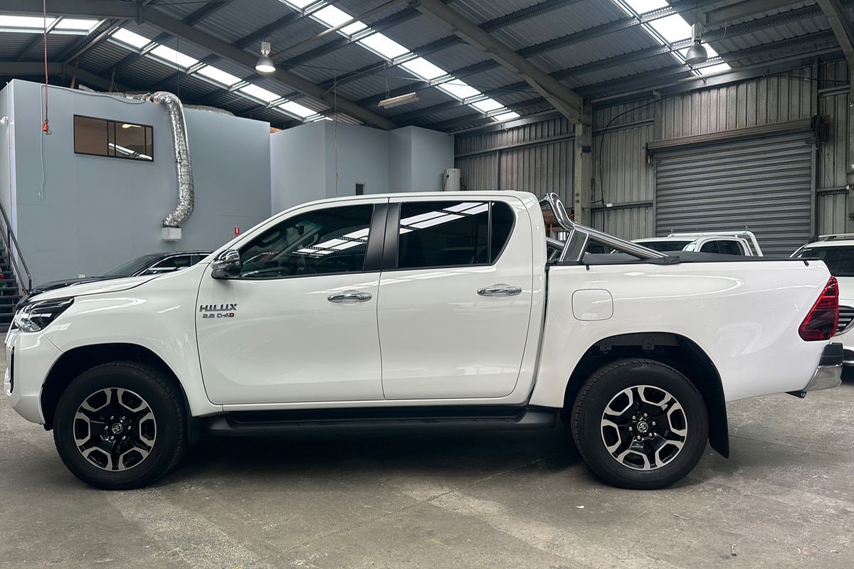 2023 Toyota Hilux SR5 GUN126R