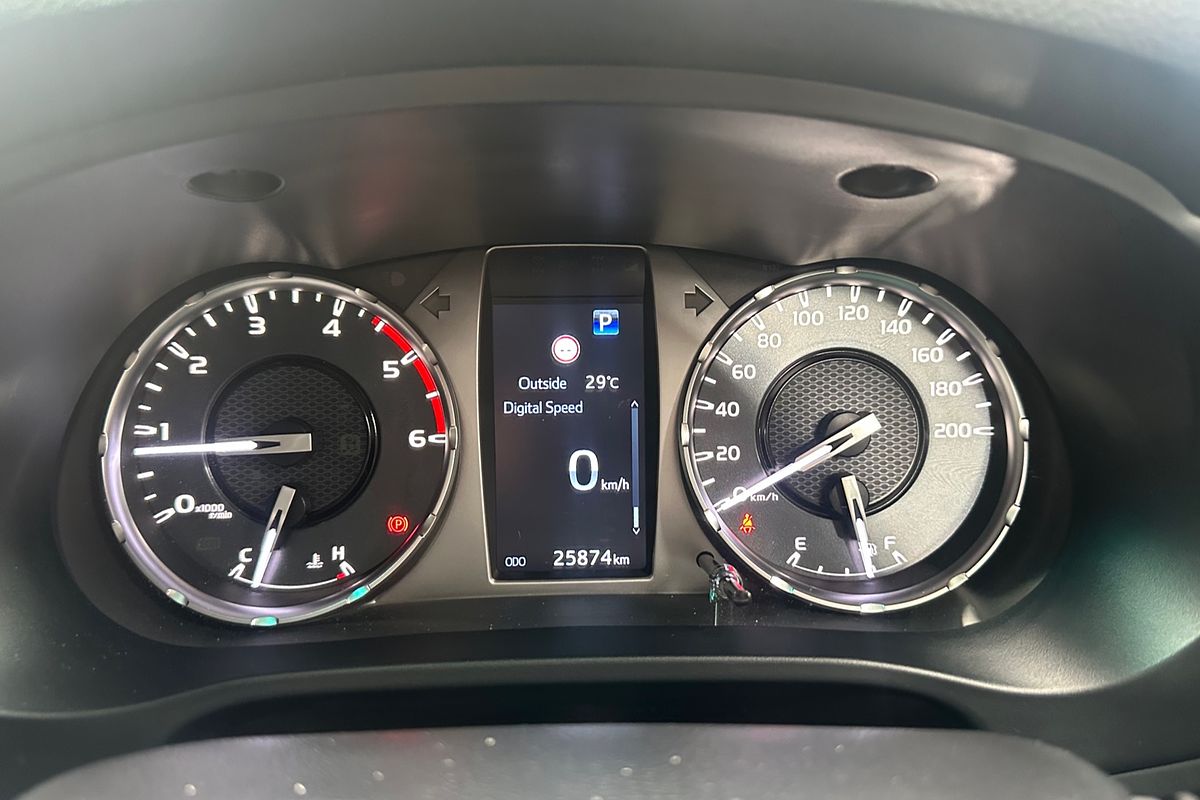 2023 Toyota Hilux SR5 GUN126R