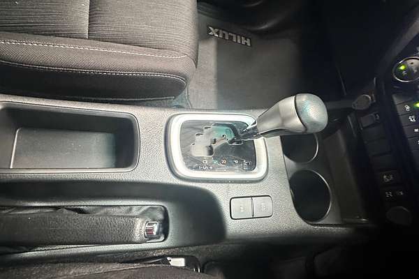 2023 Toyota Hilux SR5 GUN126R